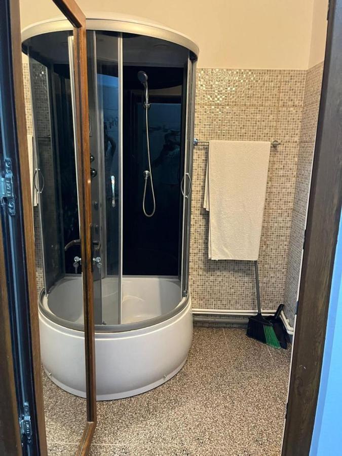 Mehtup Srl Appartement Piteşti Buitenkant foto